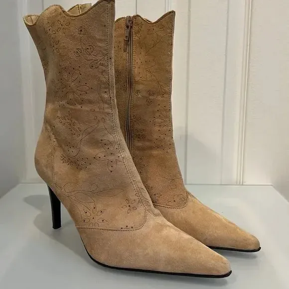 ROBERTO VIANNI TAN SUEDE HEEL BOOTS SIZE 38 MADE IN ITALY